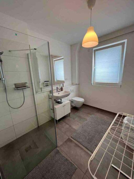 Moderne Wohnung Mit 4 Betten Bochum Exterior foto