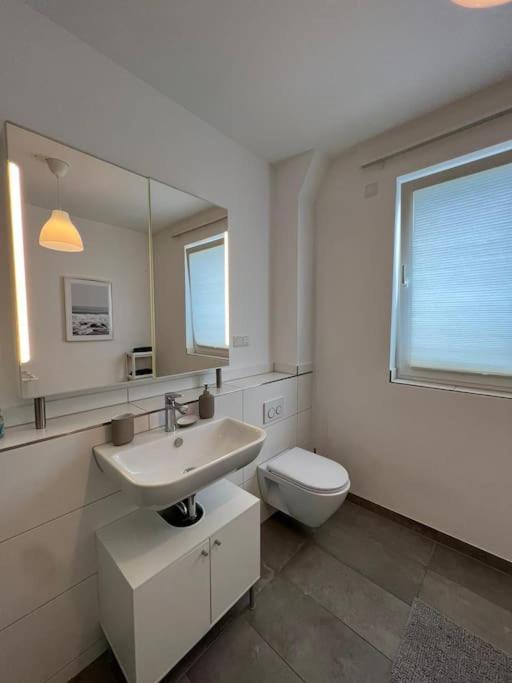 Moderne Wohnung Mit 4 Betten Bochum Exterior foto