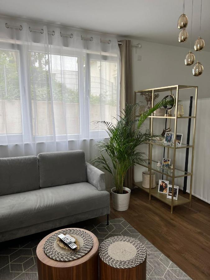 Moderne Wohnung Mit 4 Betten Bochum Exterior foto